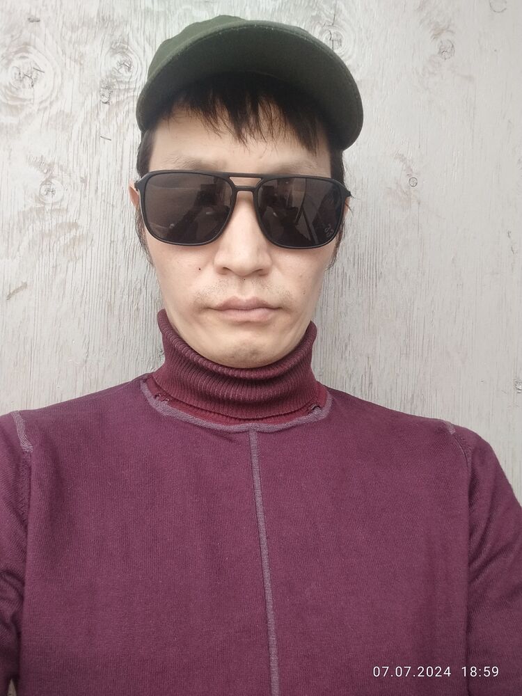  44502813  Anton, 39 ,    -