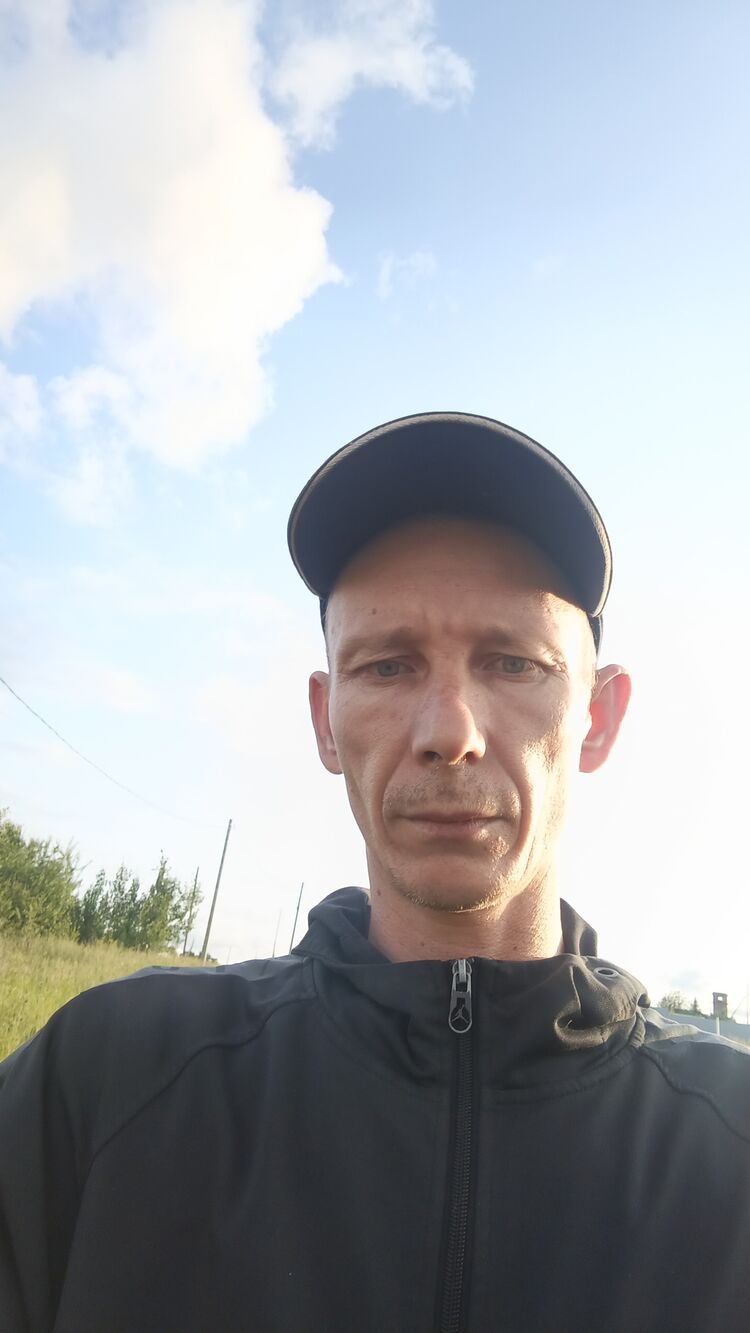  52220793  , 41 ,    