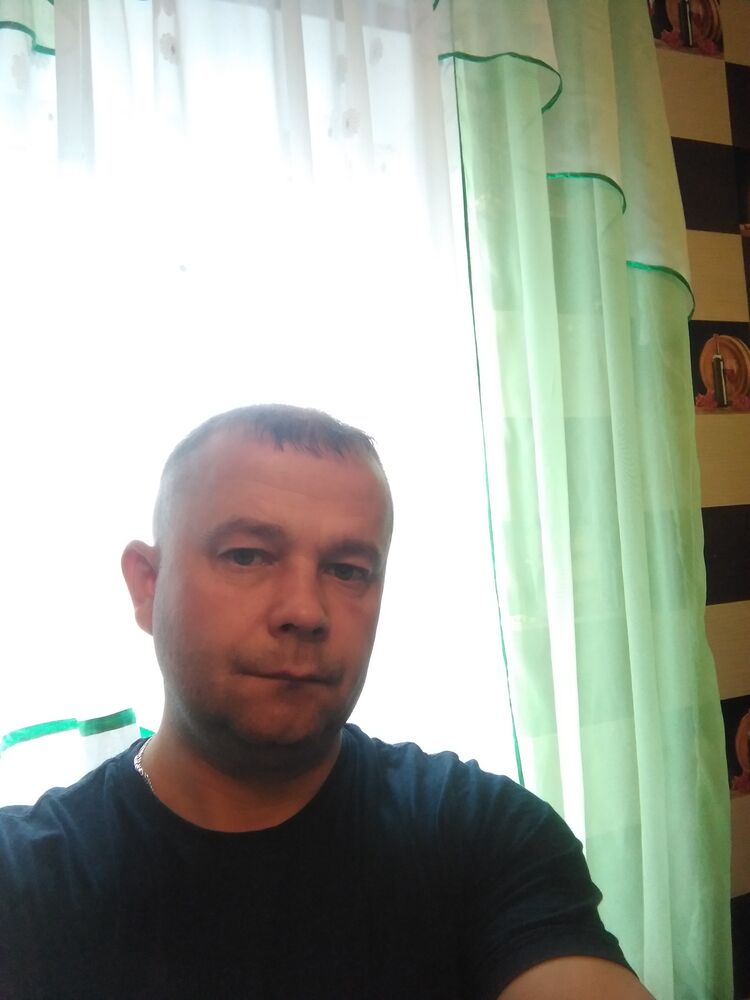  25337673  Leonid, 47 ,    