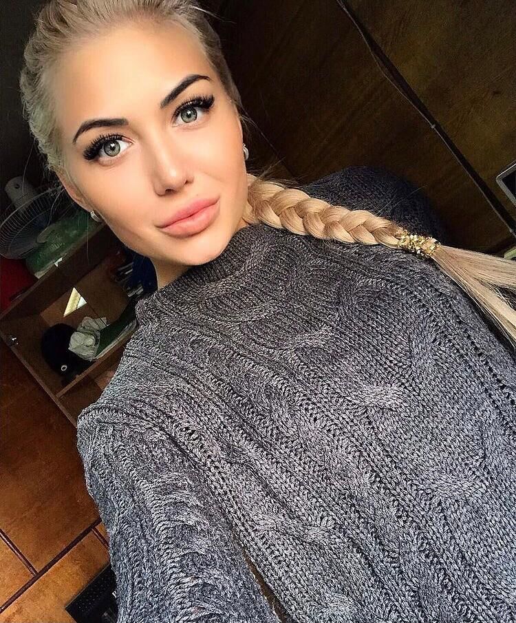  ,   Blond, 24 ,   ,   , c 