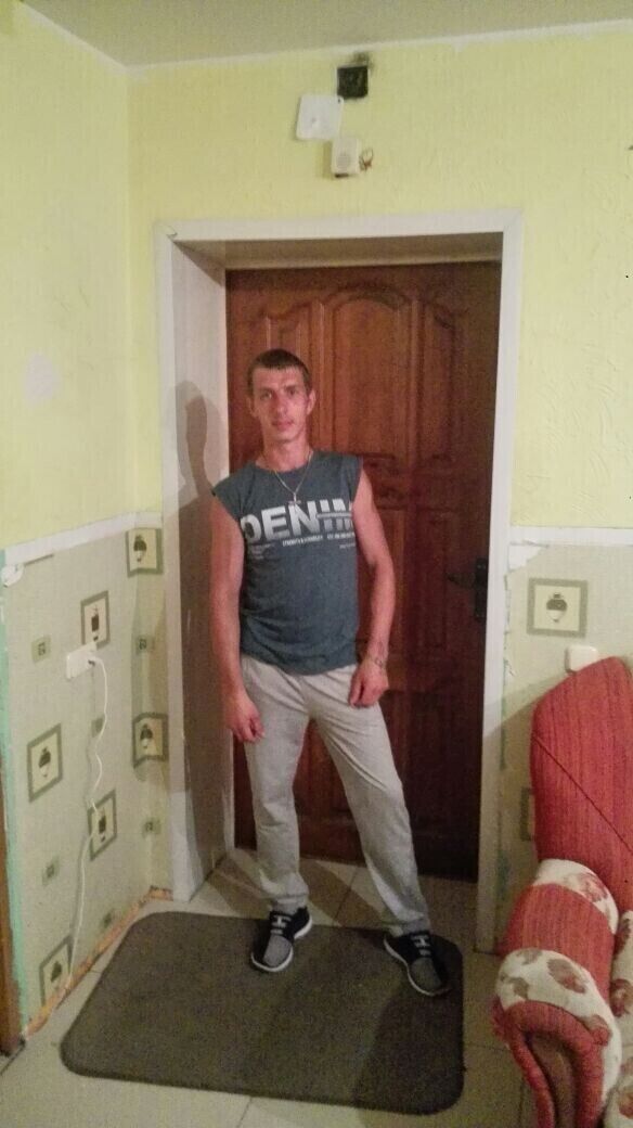  ,   Sergei, 37 ,   ,   , c , 