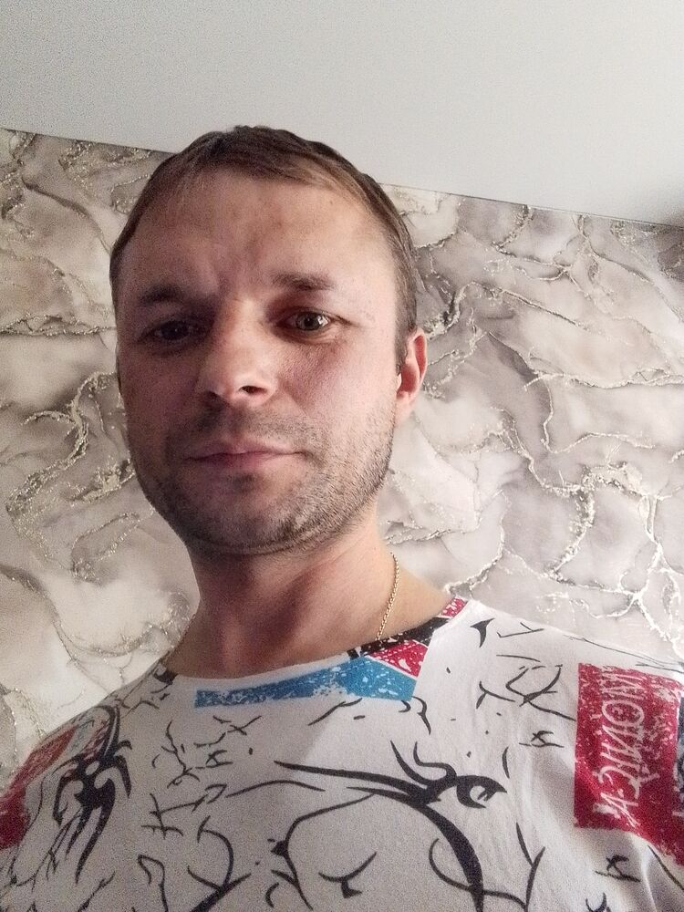  46899543  , 36 ,    