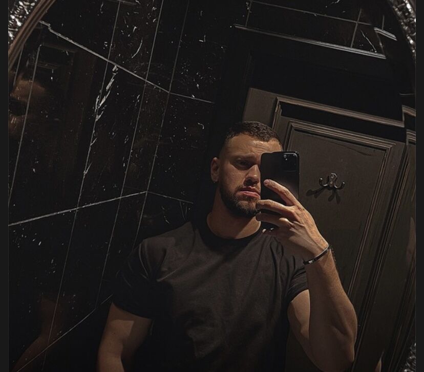  53388253  , 31 ,    