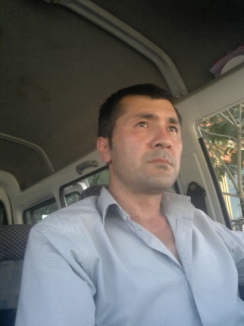  5715173  Bek, 49 ,    