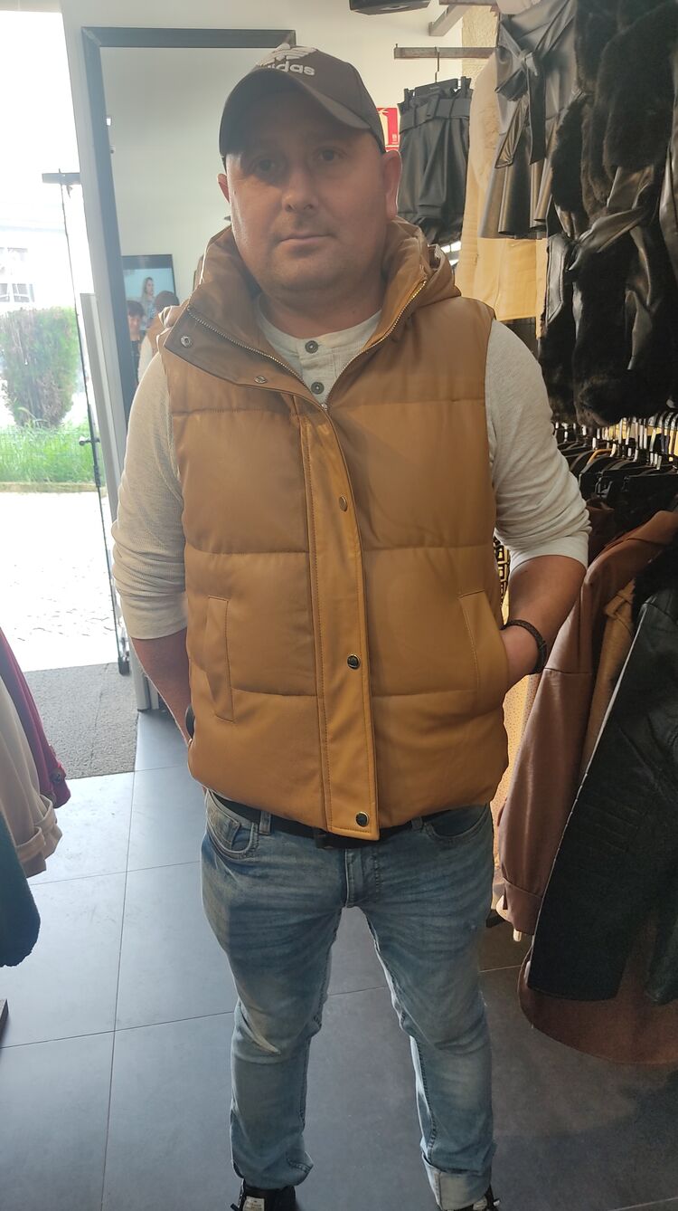  ,   Oleg, 41 ,   ,   