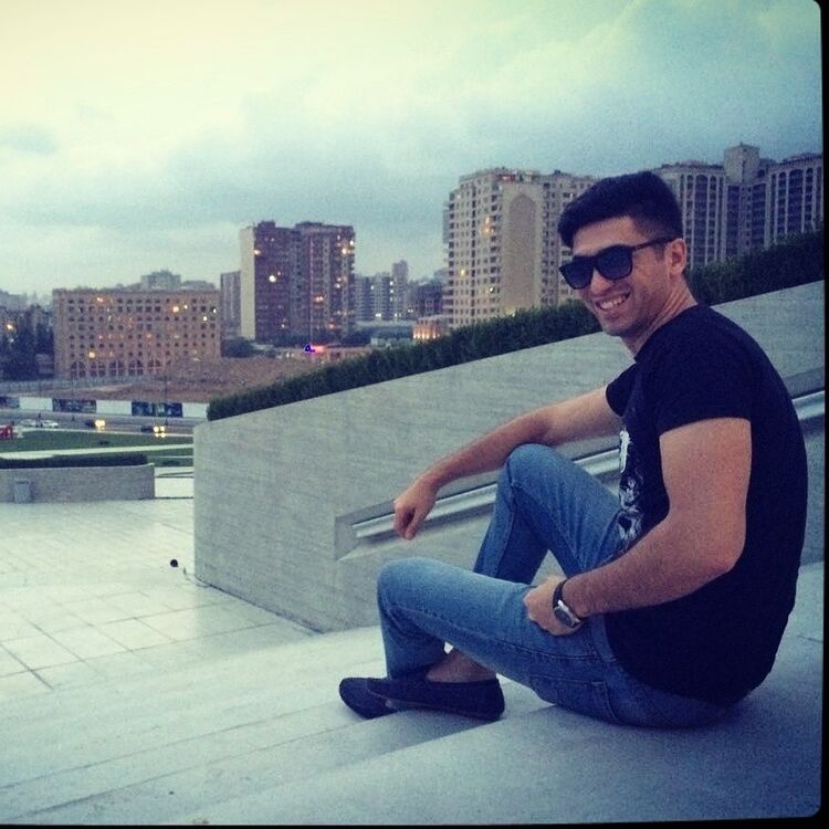  ,   Kamil, 33 ,   