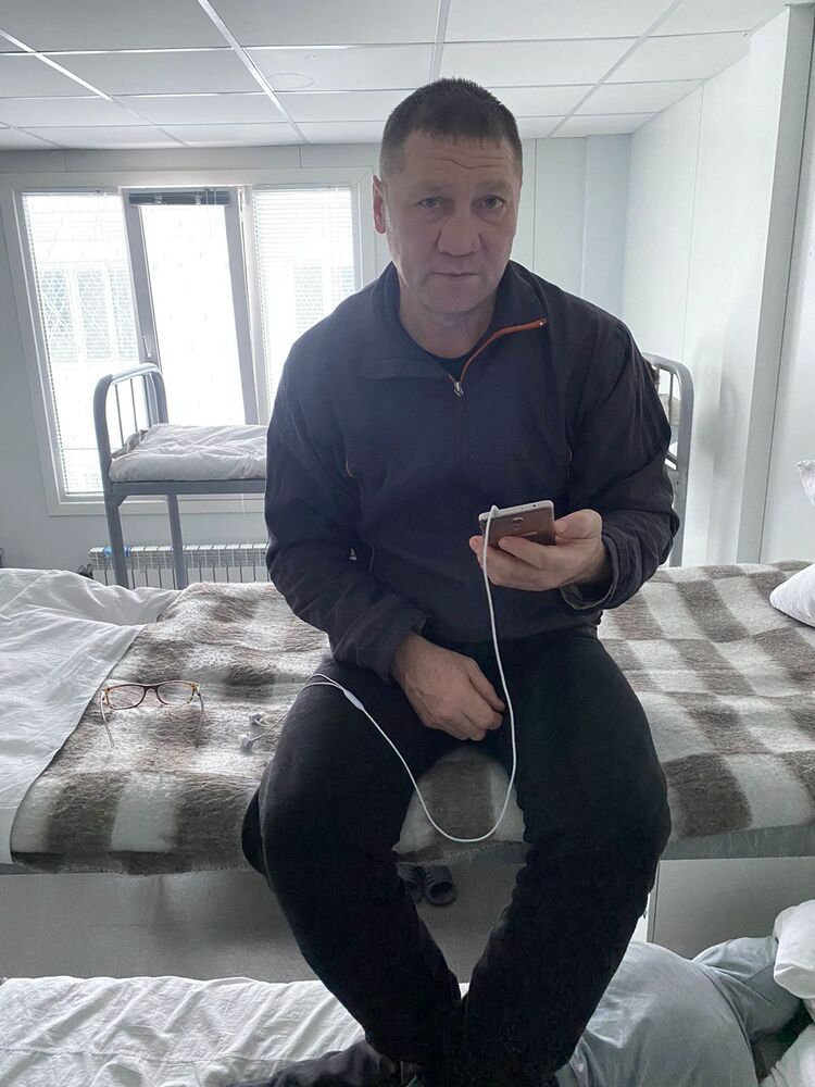  48627083  , 49 ,     