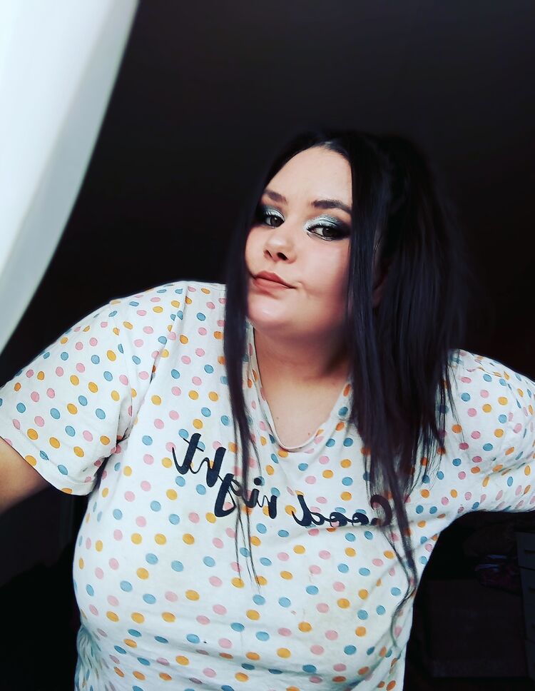  50753933  Lena, 22 ,    