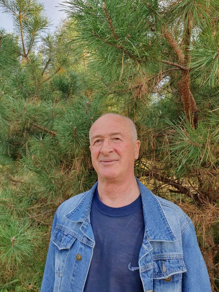  ,   Aleksandr, 64 ,   c 