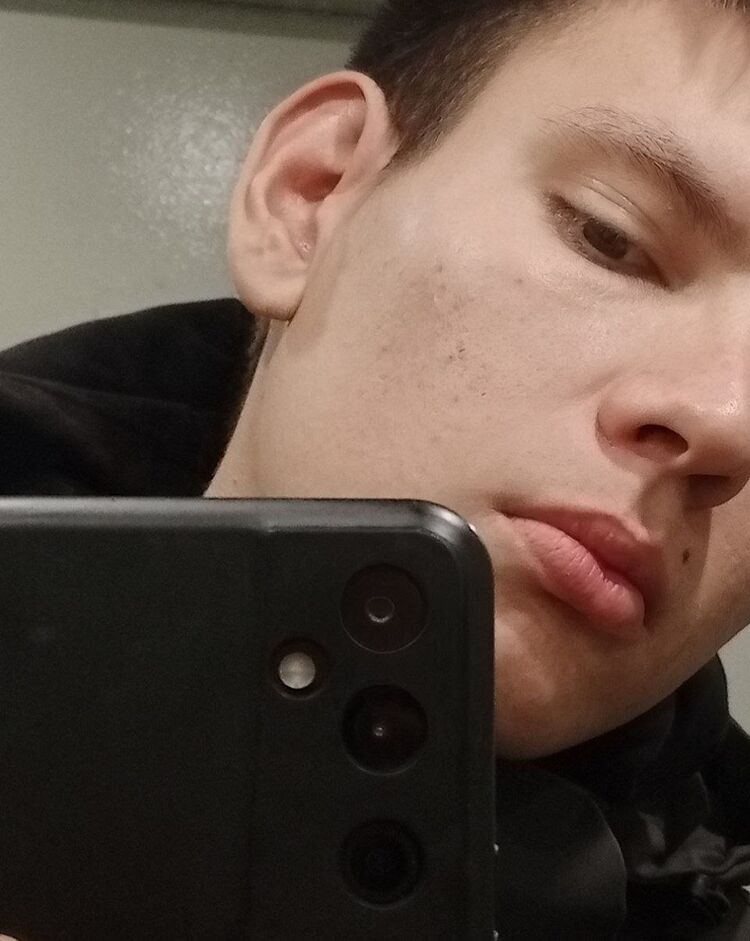  54099523  Maestro, 21 ,    