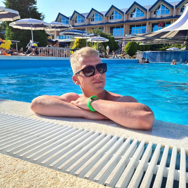 ���� 47763823 ������� �������, 32 ����, ���� ���������� � �����-����������