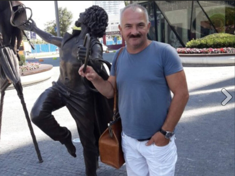  14088233  Maikl, 62 ,    