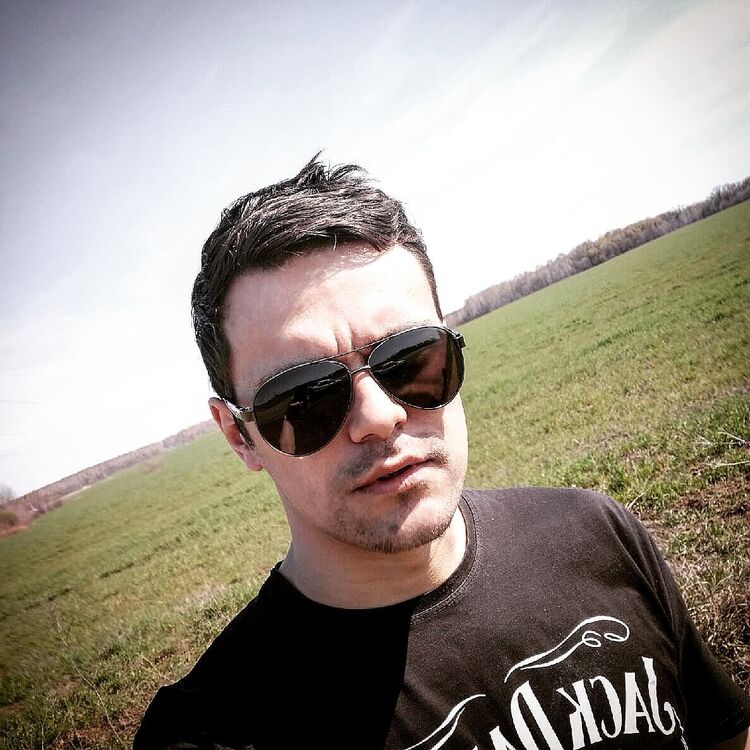 ���� 20697163 ������� Russell, 34 ����, ���� ���������� � ������