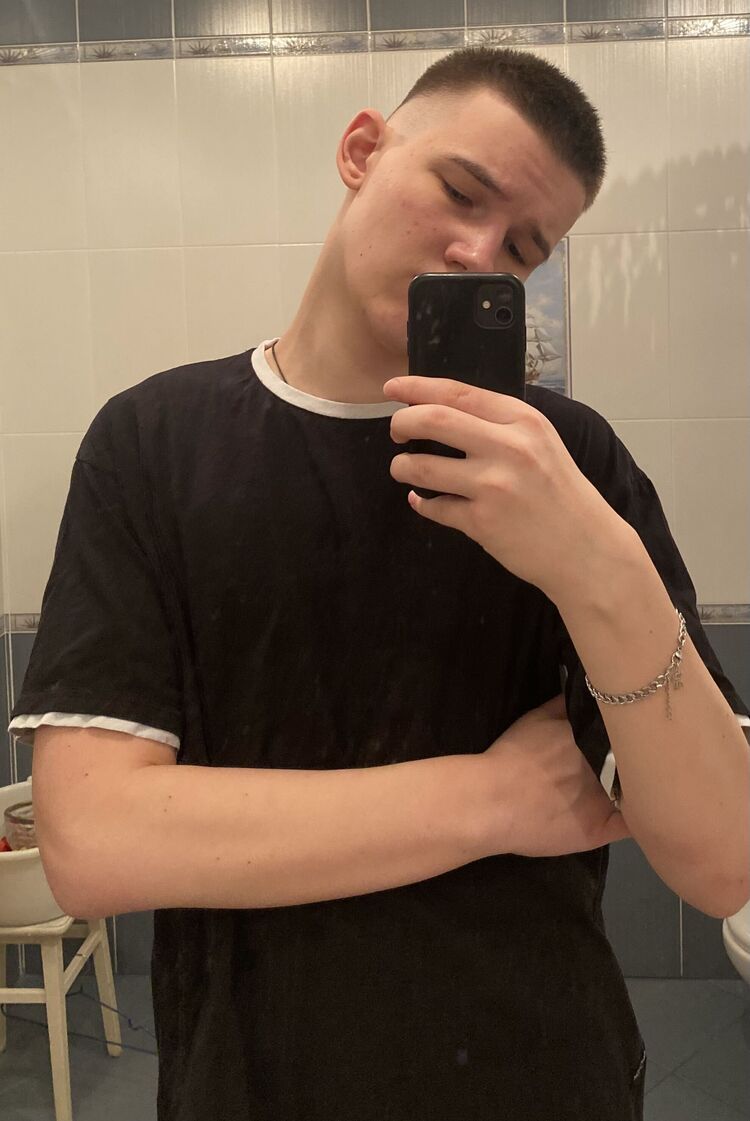  33689343  , 21 ,    
