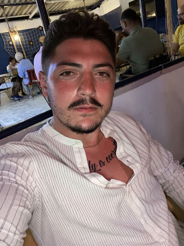  40415823  Emre can, 28 ,    