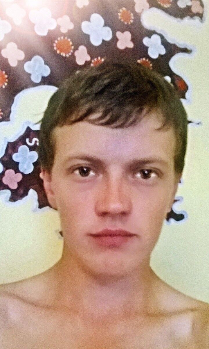  17128263  Andrew, 35 ,    