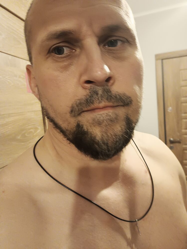  44097603  TheEttufred, 45 ,    