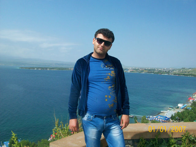  4399763  ARO, 35 ,    