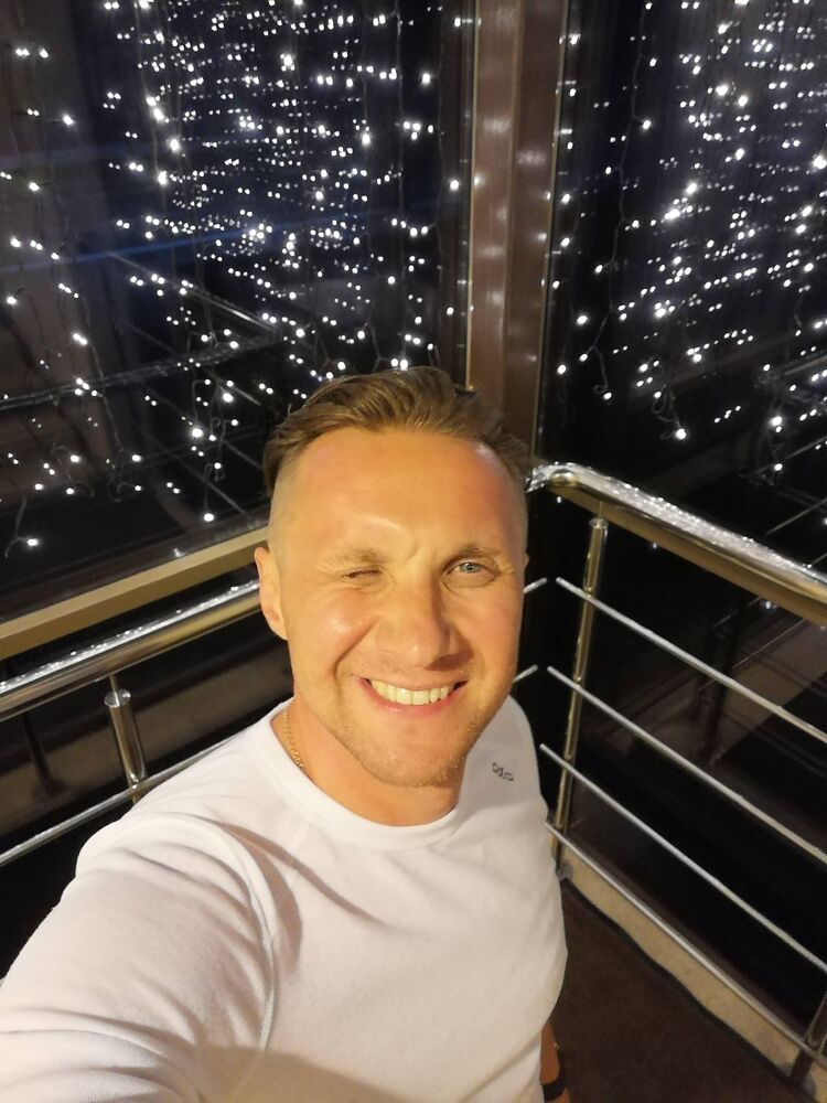  ,   Alex, 41 ,   ,   , 