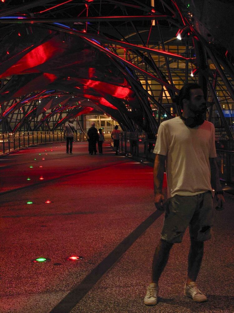  53547943  Nick, 33 ,    