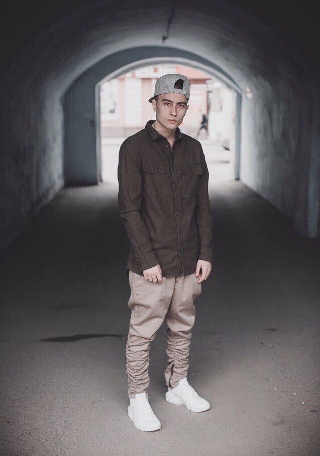  ,   Vadim, 31 ,  