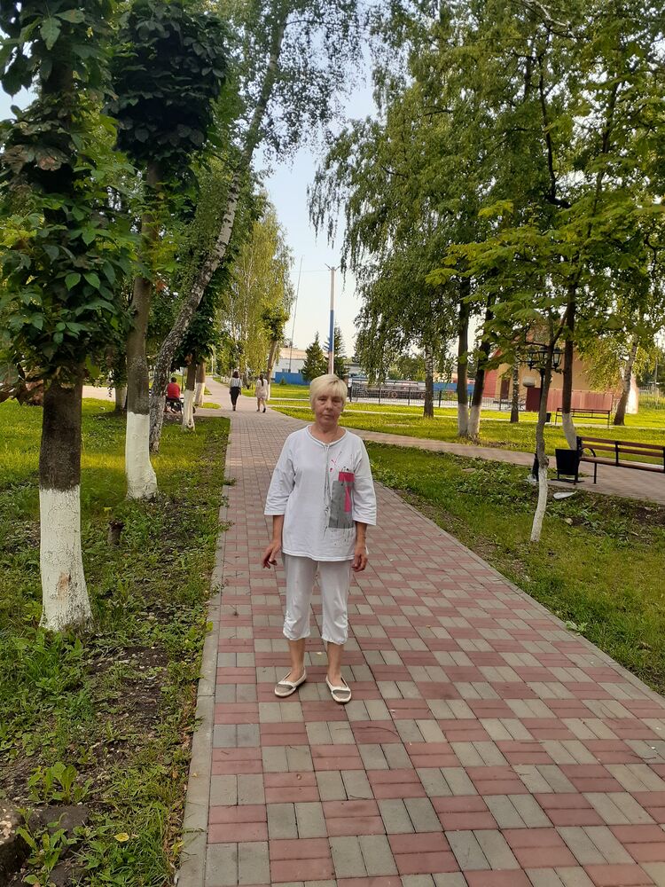 Фото 28389613 женщины Варвара, 68 лет, ищет знакомства в Долгом