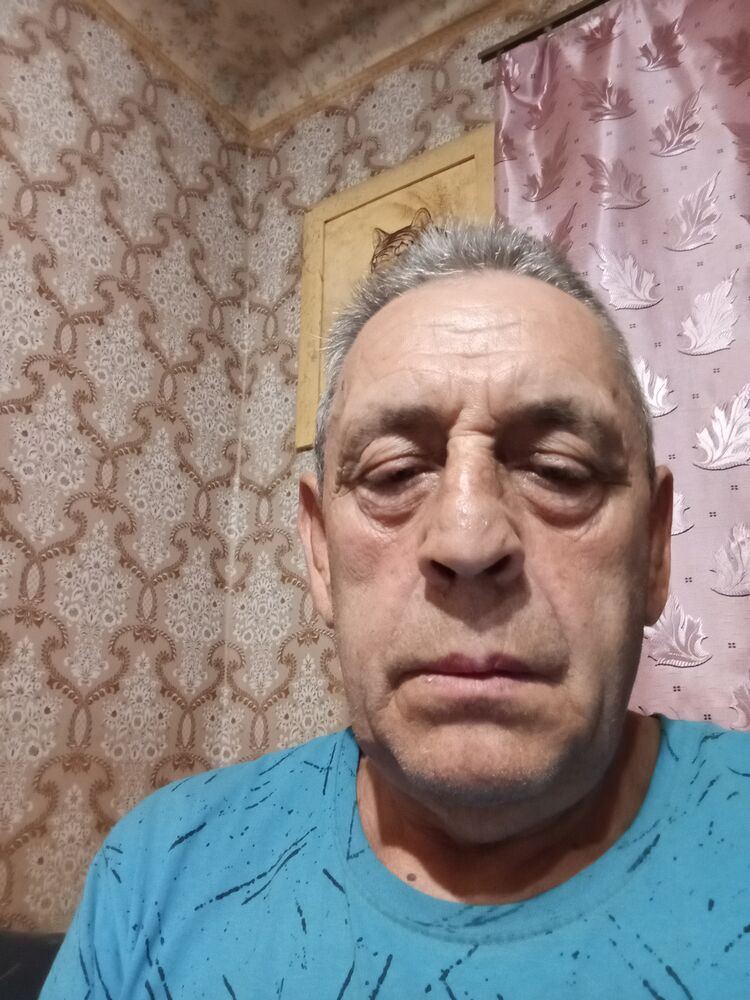  52271303  , 64 ,    