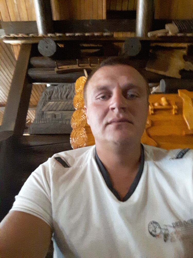  9254233  , 43 ,    