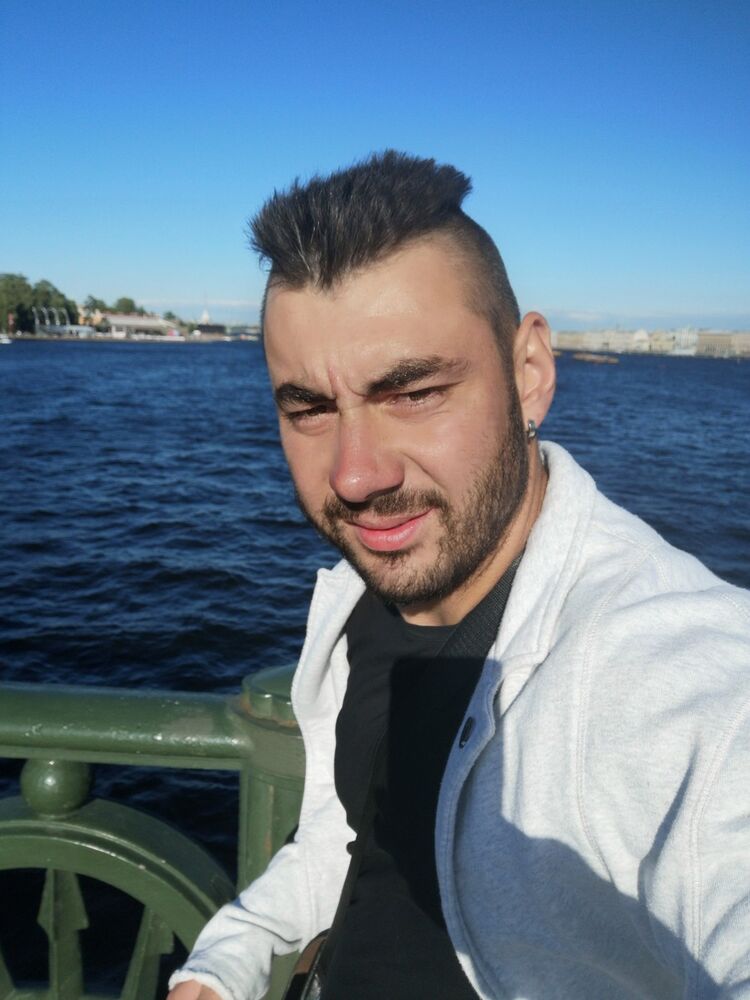  ,   Branko, 40 ,   ,   , c 