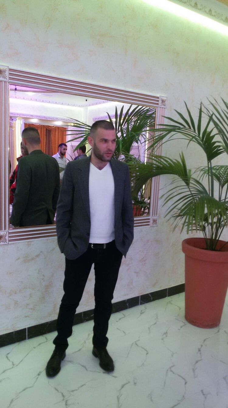  ,   Akmal, 41 ,   ,   