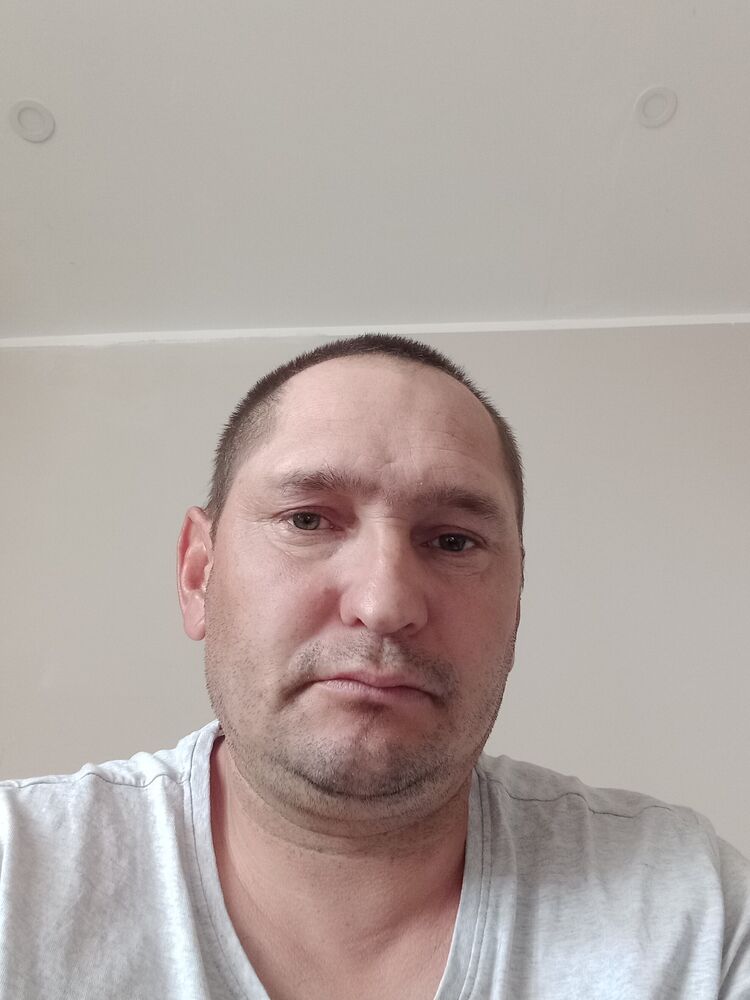  52198463  Serhii, 32 ,    