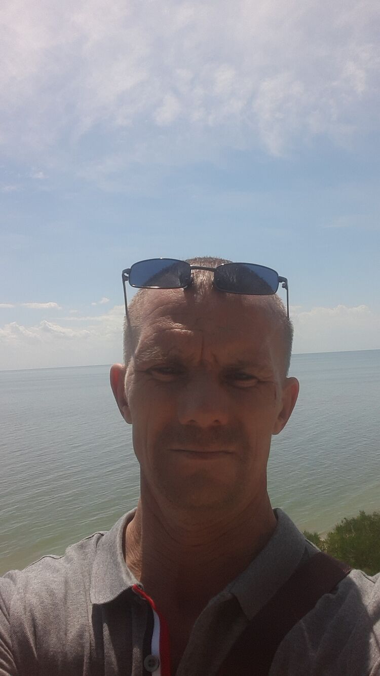  44315483  , 47 ,    