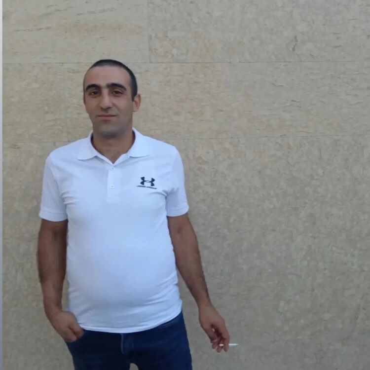  54020563  Ashot, 26 ,    