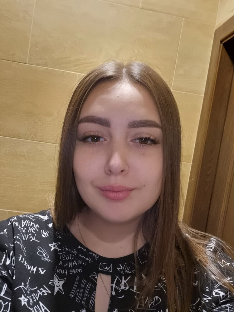  ,   Alina, 24 ,  