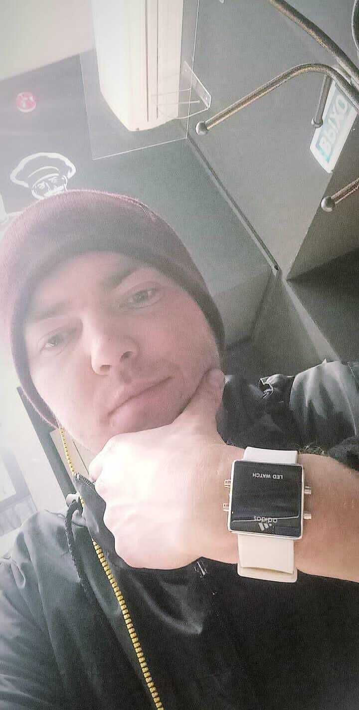  32986263  , 35 ,    