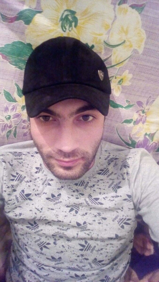  15229063  Bohodir, 34 ,    
