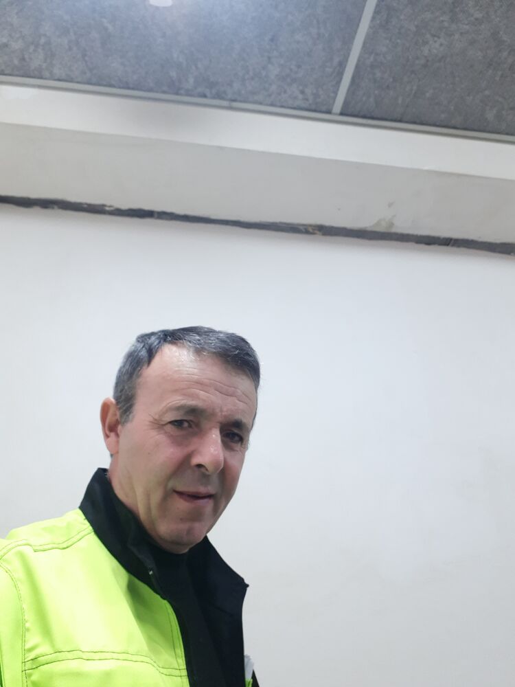  26559713  Ahmet, 56 ,    