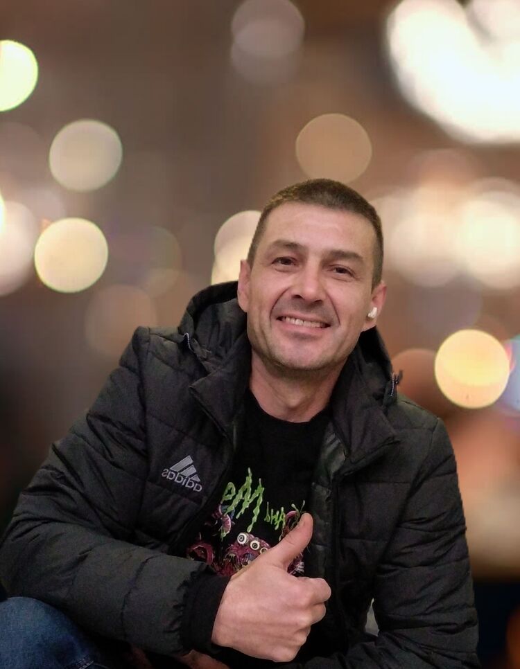  53704823  VLADIMIR, 45 ,    -