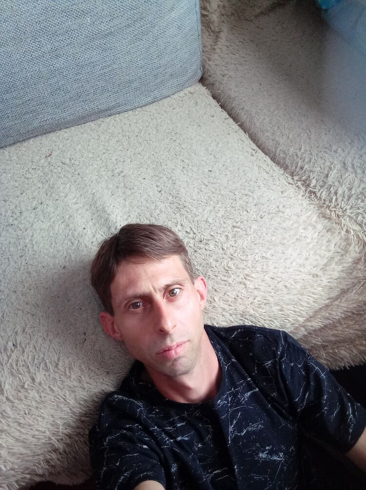  32379993  , 37 ,    