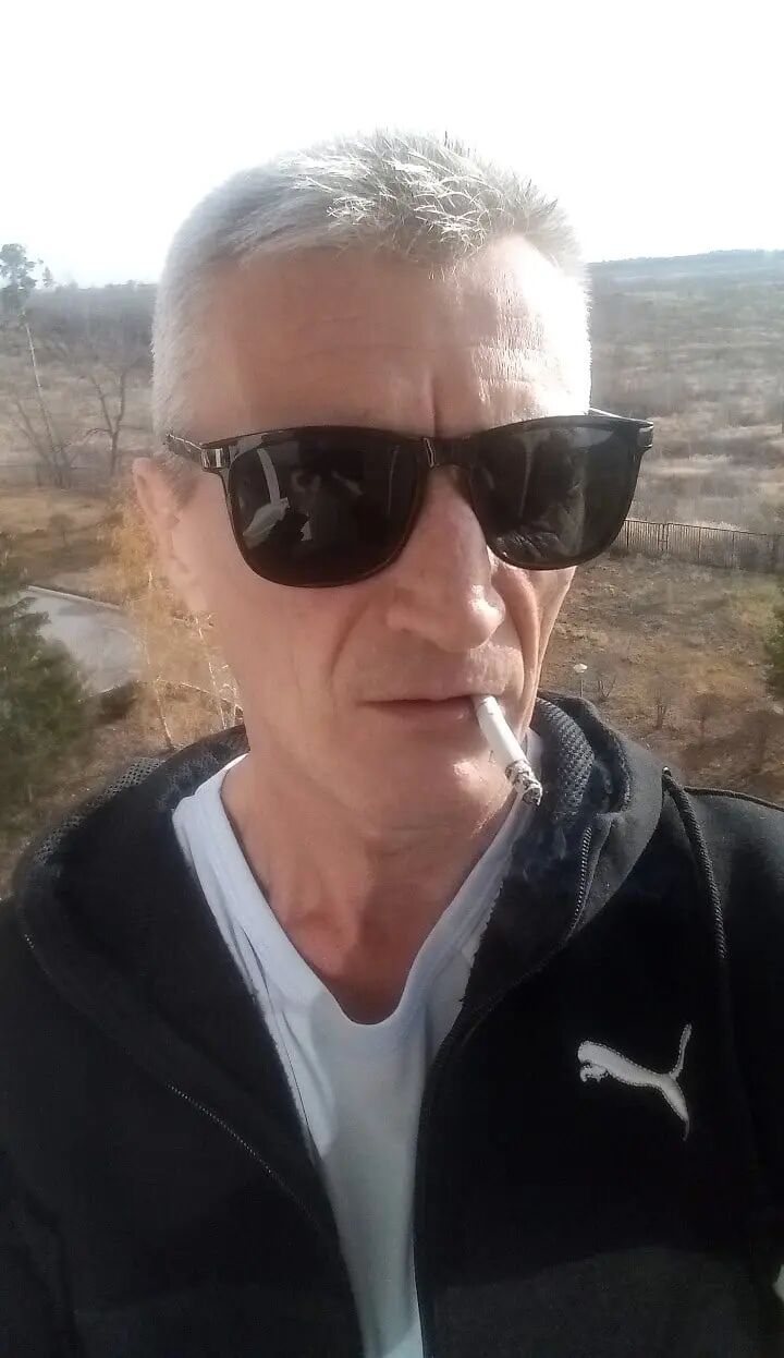  48081553  , 52 ,    