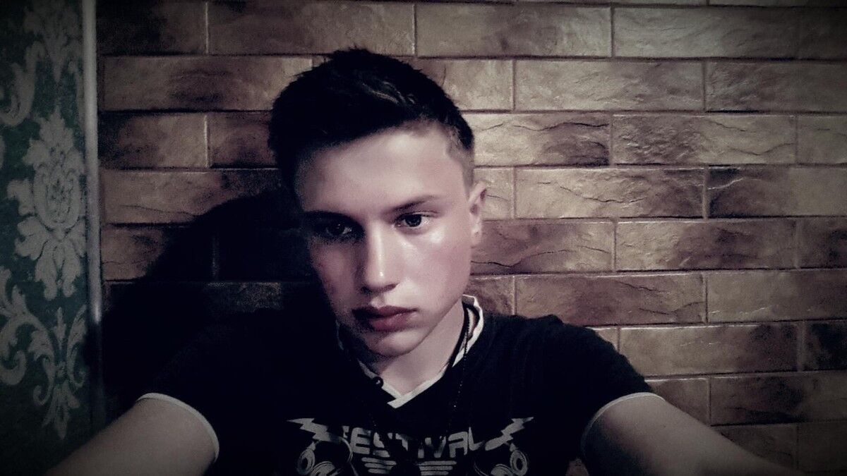 6414753  Wankiss, 28 ,    