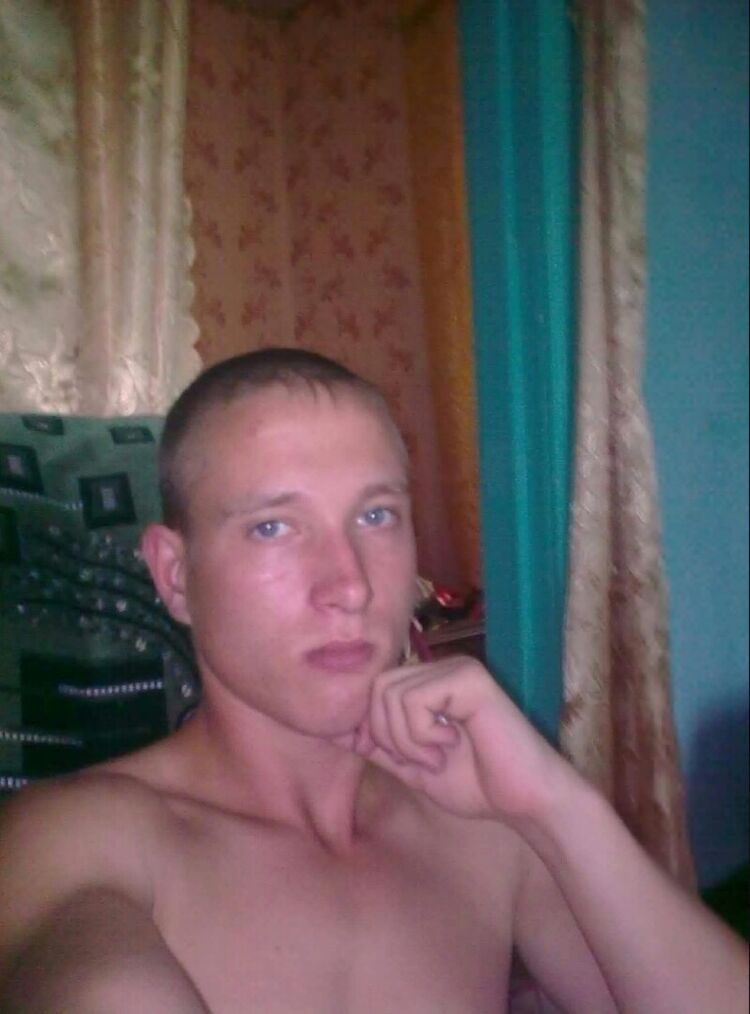  10743963  Alrx, 35 ,    