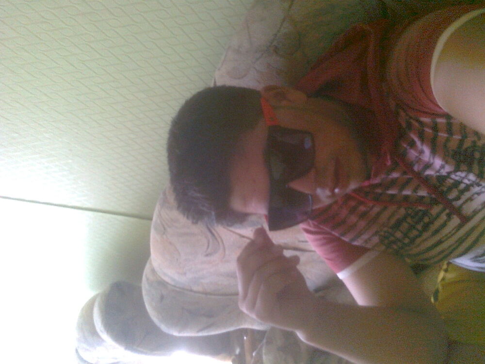  ,   Axa, 32 ,   