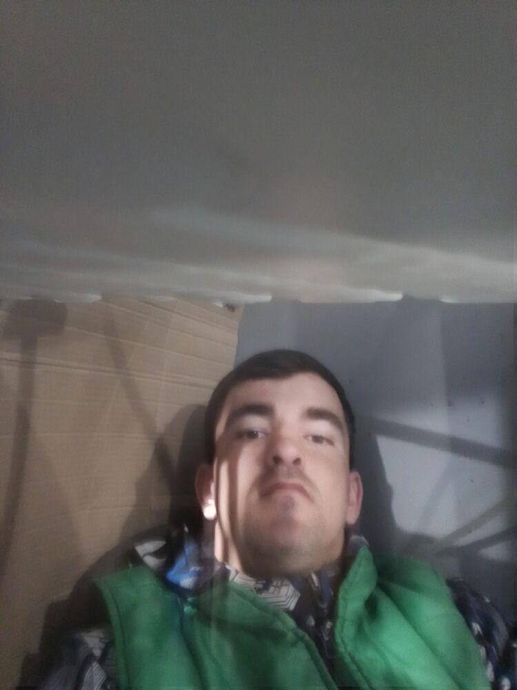  52782113  Iskandarzoda, 24 ,    