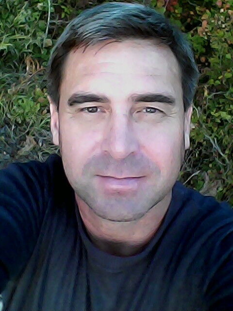  ,   Aleks, 44 ,  