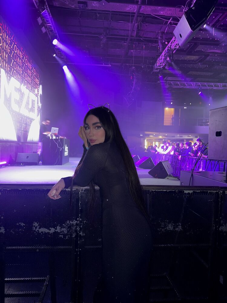 ���� 54918923 ������� Mobina, 19 ���, ���� ���������� � ������