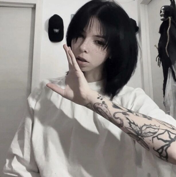  --,   , 20 ,   