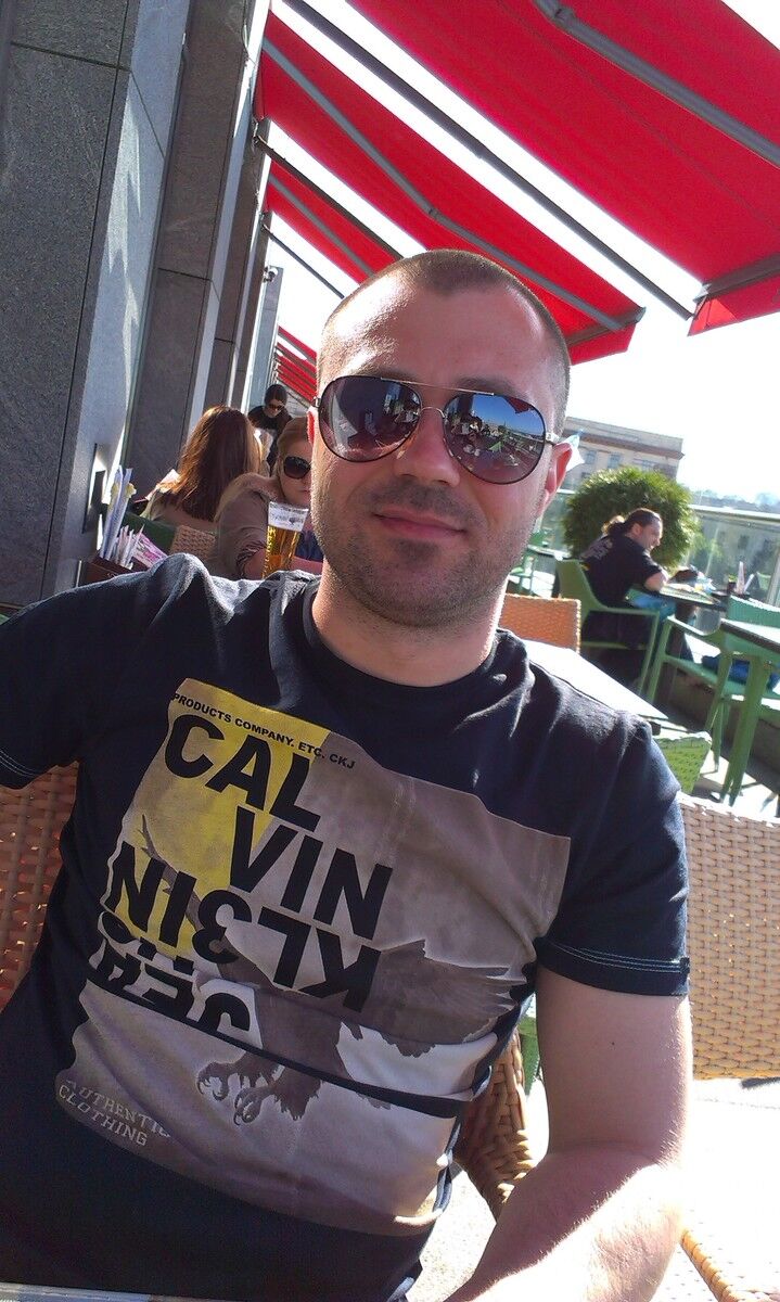  4688363  Yuriy, 42 ,    