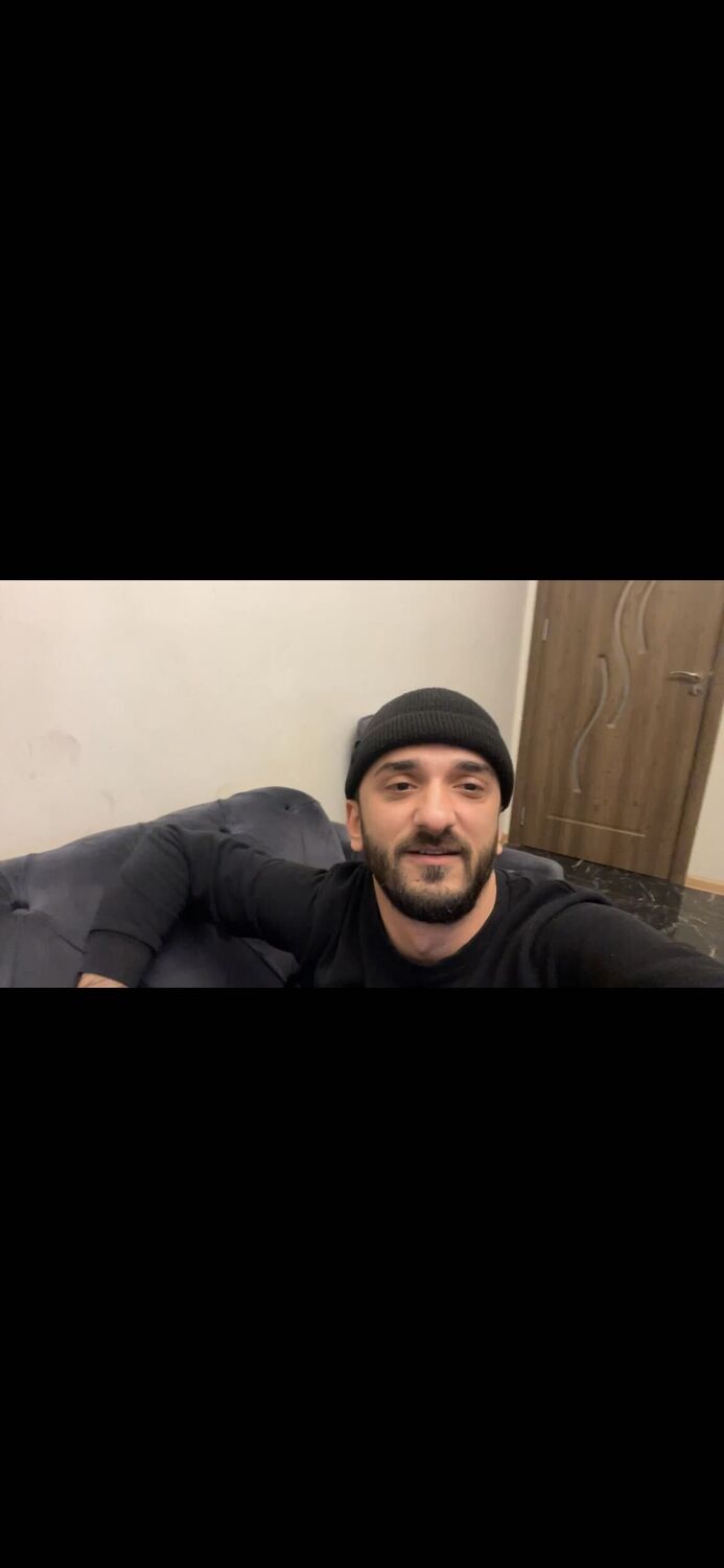  ,   Kakha, 32 ,     , c 
