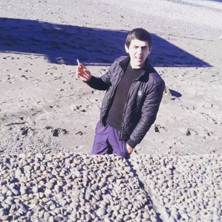  24706513  , 27 ,    